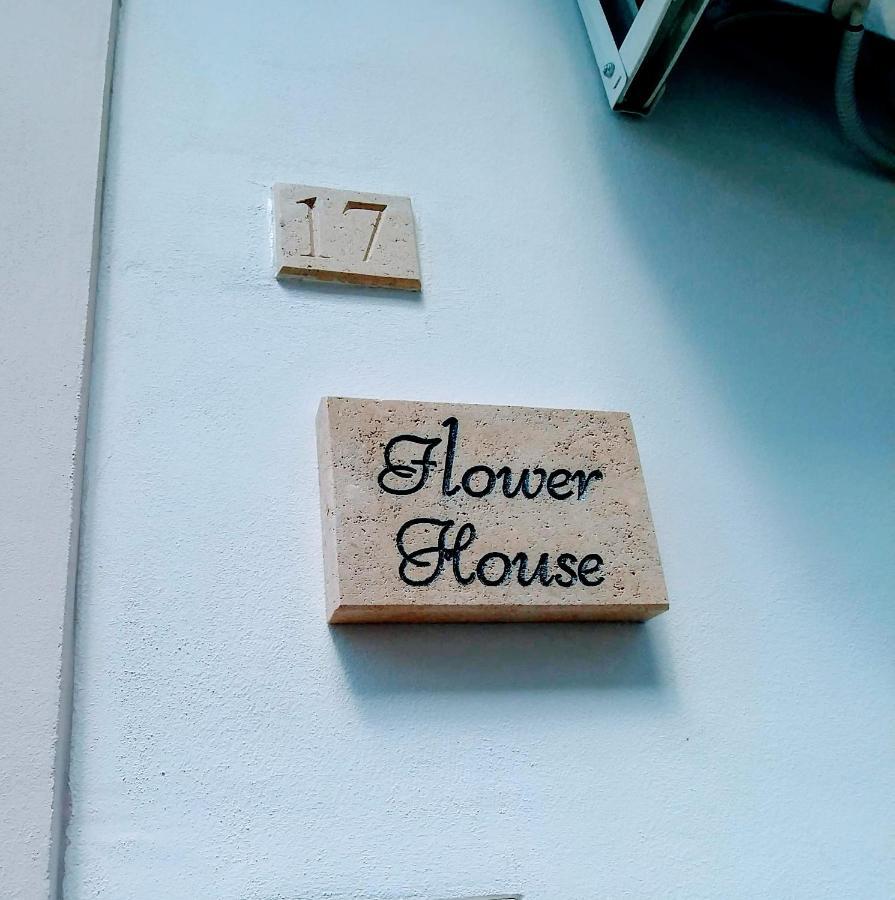 Flower House Villa Монтескалиозо Екстериор снимка